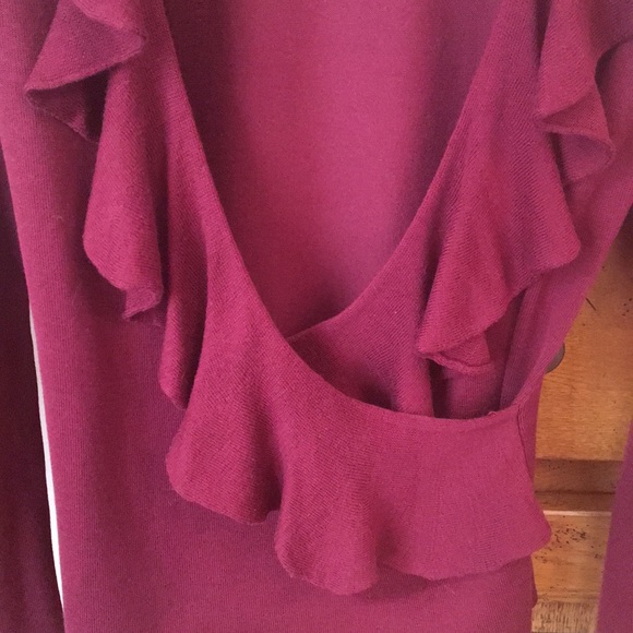 Deep v-neck ruffle trim sweater by Ann Taylor - Picture 2 of 3